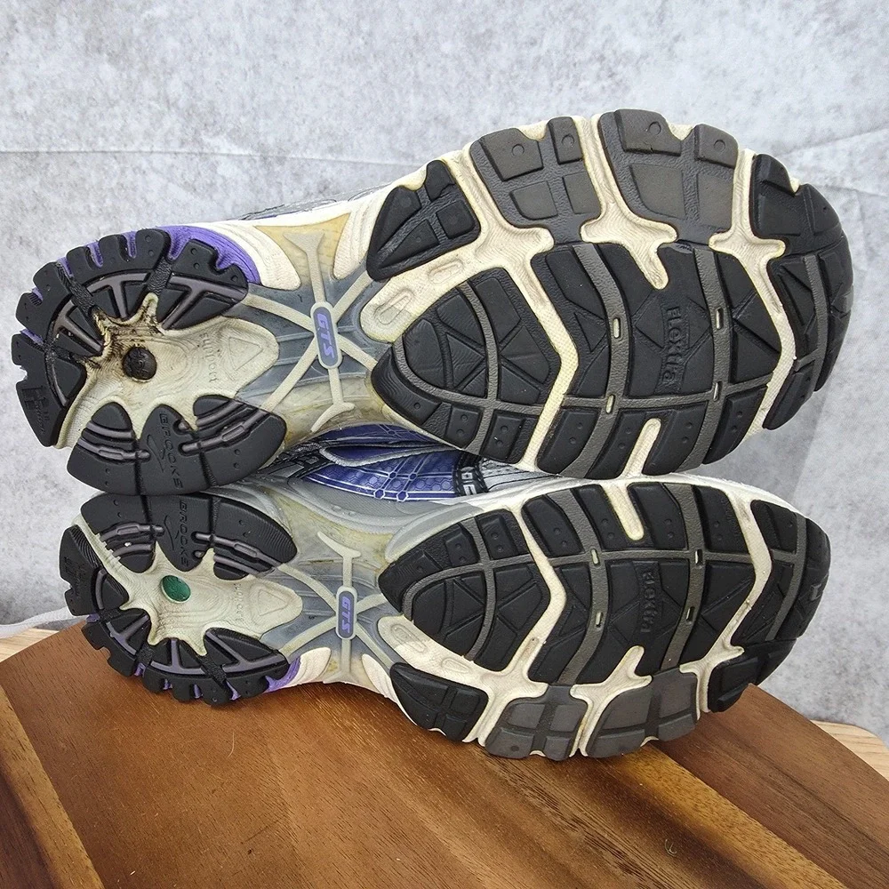 Brooks Women's Gray and Purple Running Shoes